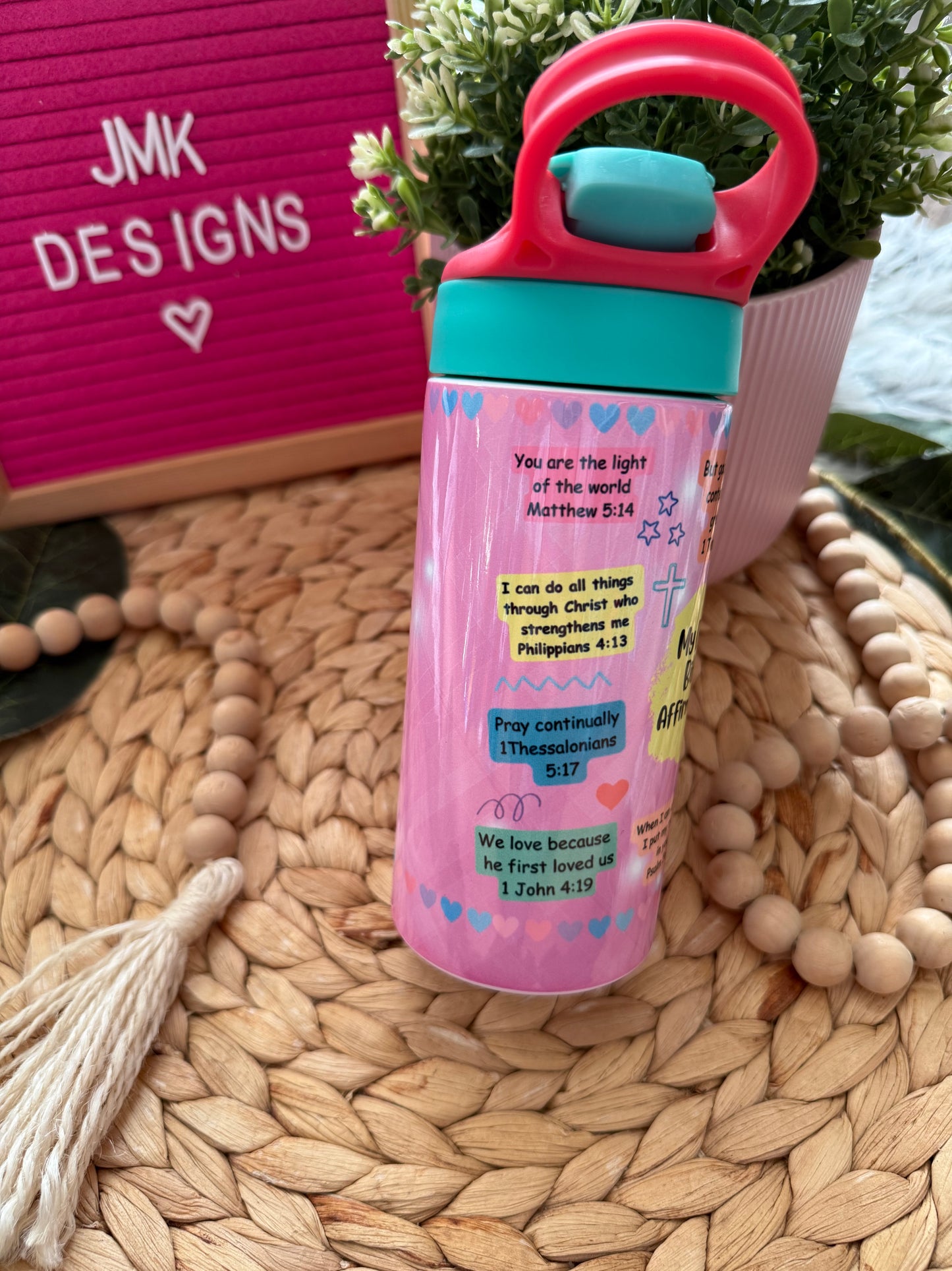 💕My Daily Bible Affirmation Kids Bottle 
Fill your child’s day with God’s Word right in their hands 🙏🏼