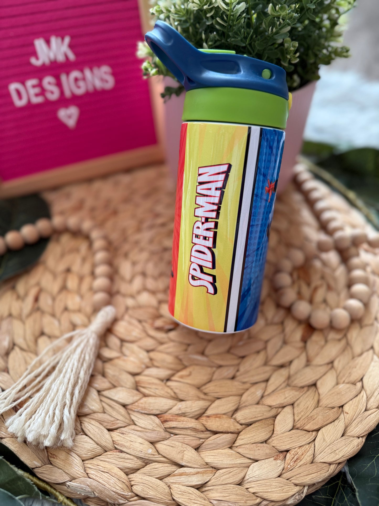 🕷️ Spider Kids Bottle Perfect for Every Little Hero! 🕷️