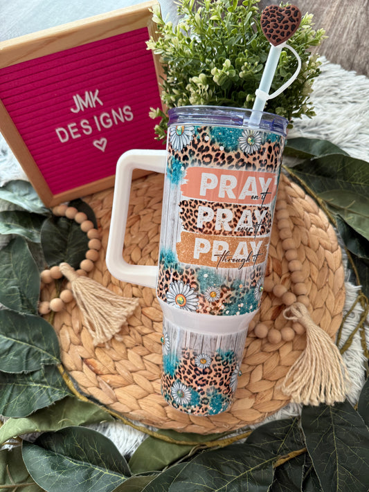 Pray Through It Leopard & Daisy Tumbler with Handle –Matthew 19:26 💕🙏🏼